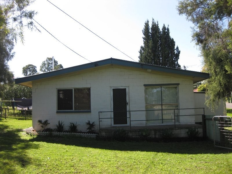 101 Darling Street West, West Ipswich QLD 4305