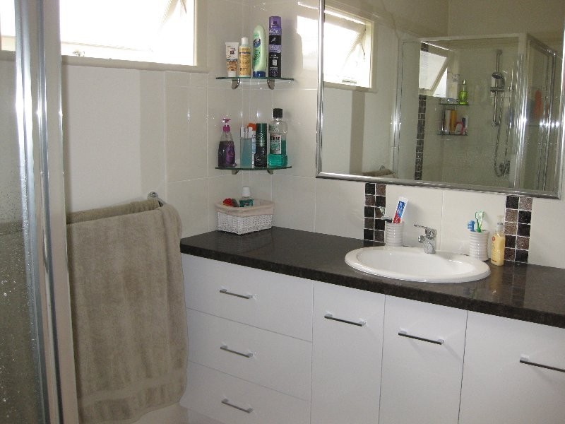 17 Marginson Street, Leichhardt QLD 4305