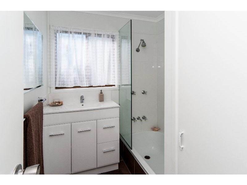 3 Perry Street, Churchill QLD 4305