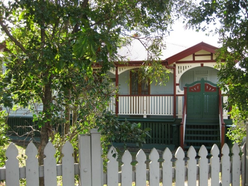 12 Brisbane Road, East Ipswich QLD 4305