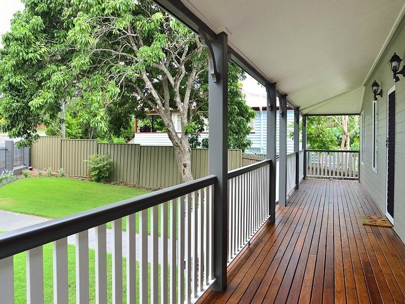 14 Brisbane Road, East Ipswich QLD 4305