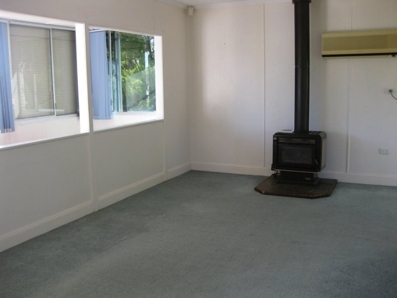 216 Warwick Road, Churchill QLD 4305