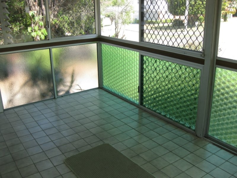 12 Mary Street, Flinders View QLD 4305