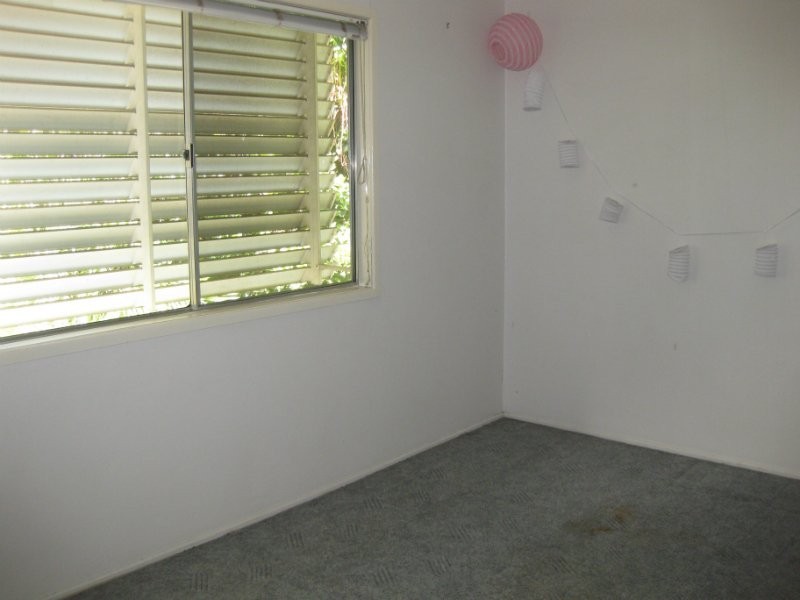 12 Mary Street, Flinders View QLD 4305