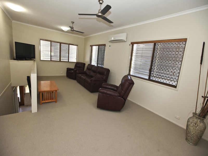 37 FISHER STREET, West Gladstone QLD 4680