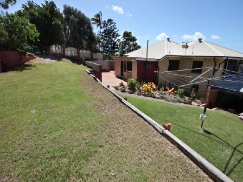 37 FISHER STREET, West Gladstone QLD 4680