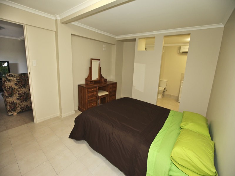 37 FISHER STREET, West Gladstone QLD 4680