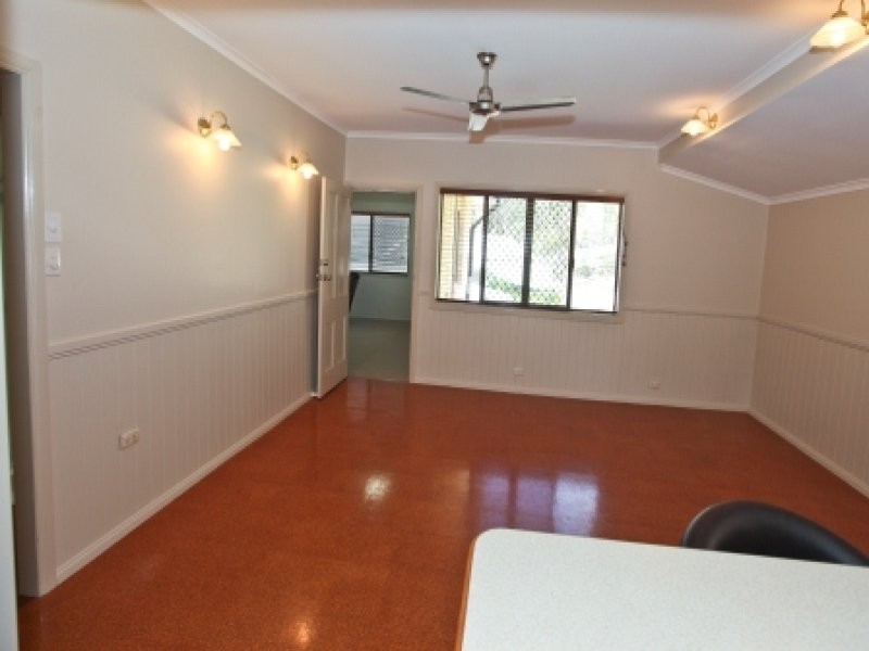 37 FISHER STREET, West Gladstone QLD 4680
