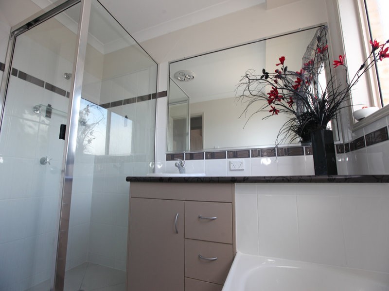 50 Bauhinia Street, Boyne Island QLD 4680