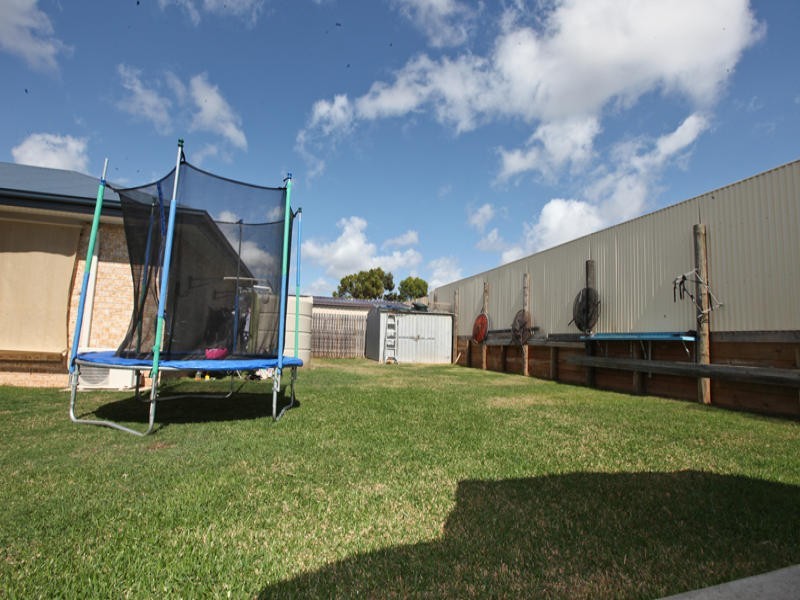 50 Bauhinia Street, Boyne Island QLD 4680