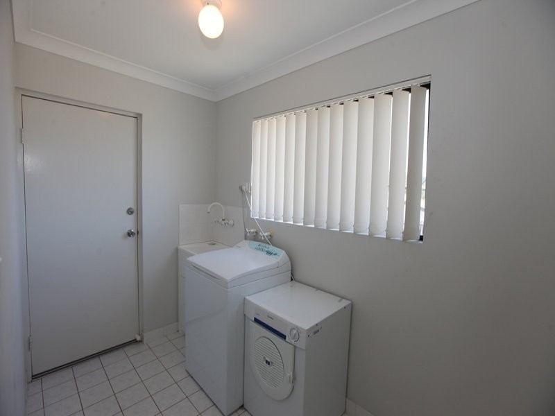 15 Willespie Place, New Auckland QLD 4680