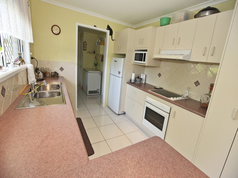 10 Mercury Street, Telina QLD 4680
