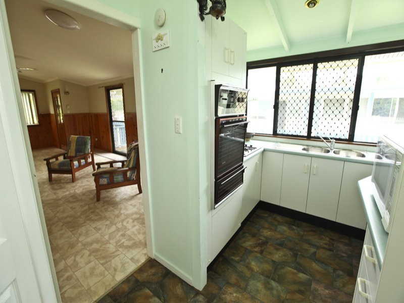 14 Allunga Drive, Glen Eden QLD 4680
