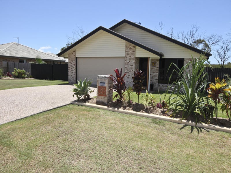 35 Cavella Drive, Glen Eden QLD 4680