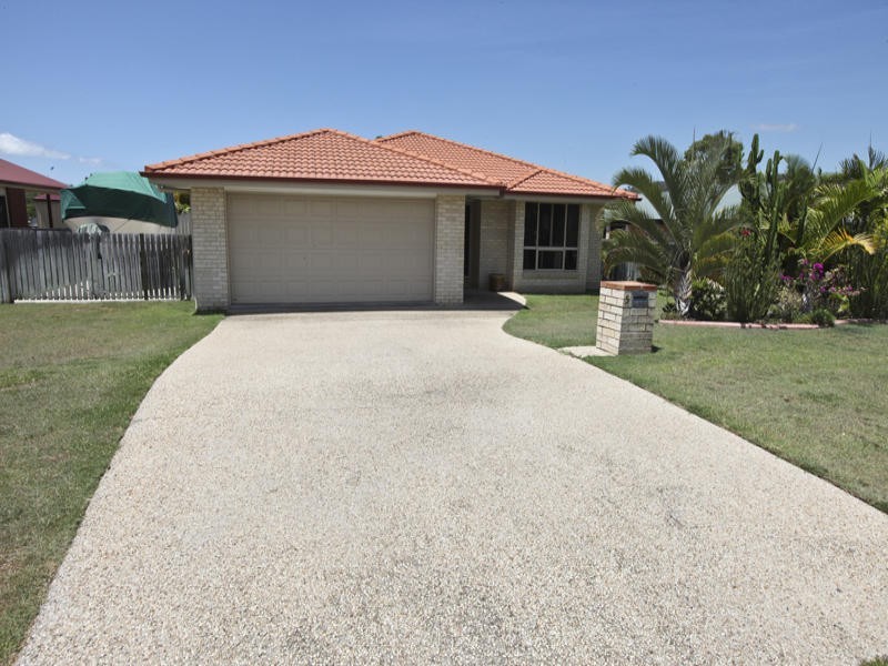 5 Huntington Court, New Auckland QLD 4680
