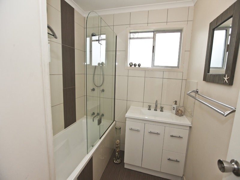 20 Harvey Road, Clinton QLD 4680