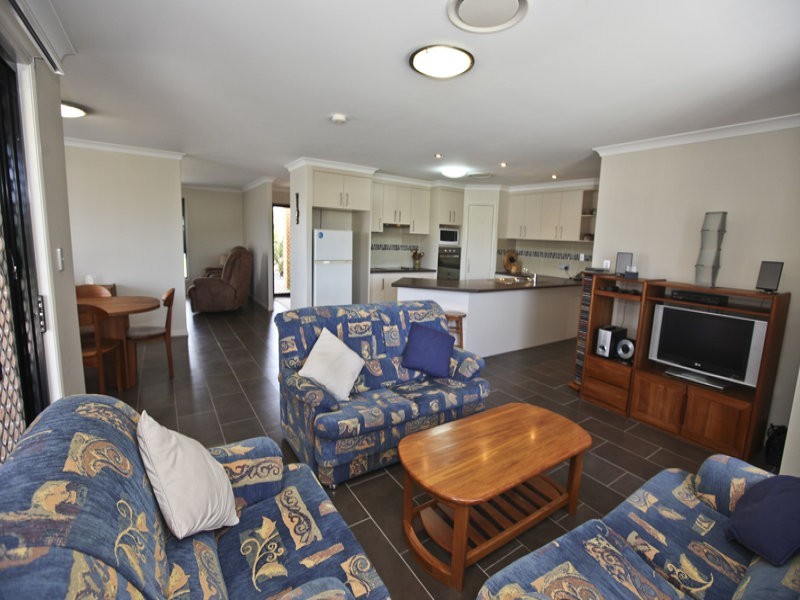 113 Penda Avenue, New Auckland QLD 4680