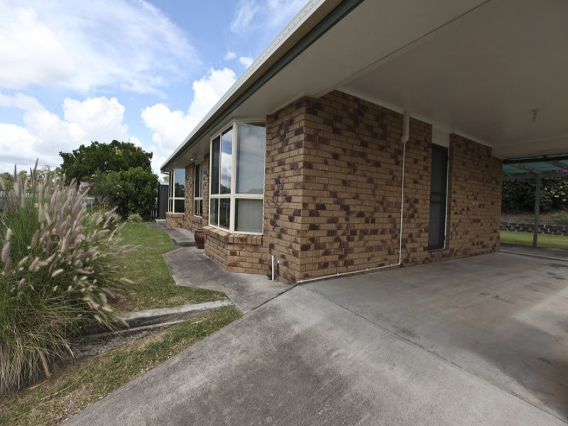 7A Daniel Drive, New Auckland QLD 4680