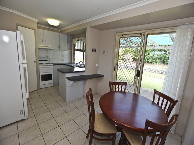 7A Daniel Drive, New Auckland QLD 4680