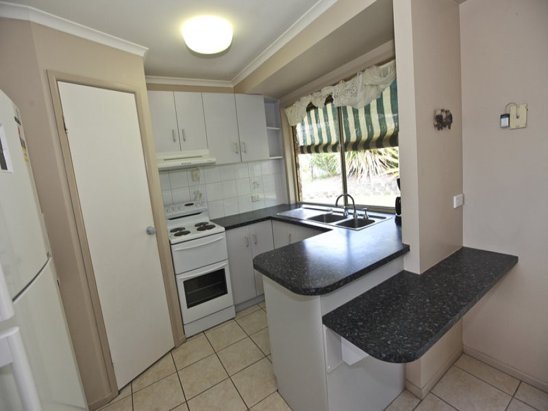 7A Daniel Drive, New Auckland QLD 4680