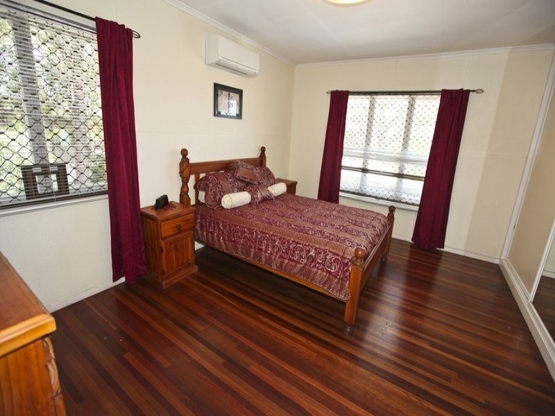 21 Bell Street, Barney Point QLD 4680