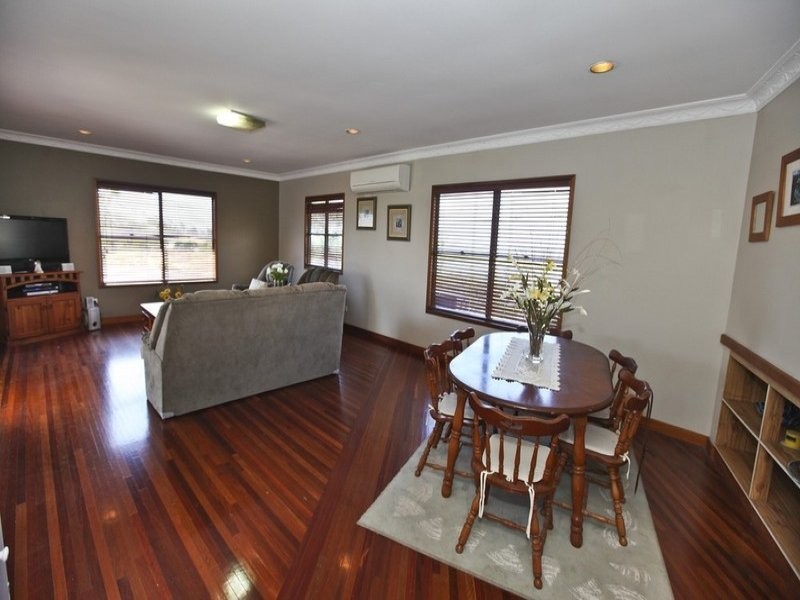 21 Bell Street, Barney Point QLD 4680