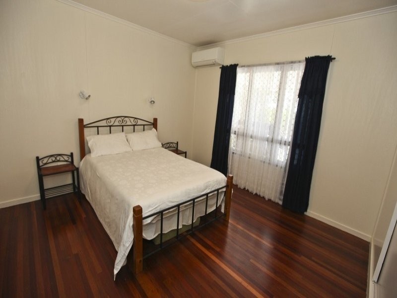 21 Bell Street, Barney Point QLD 4680