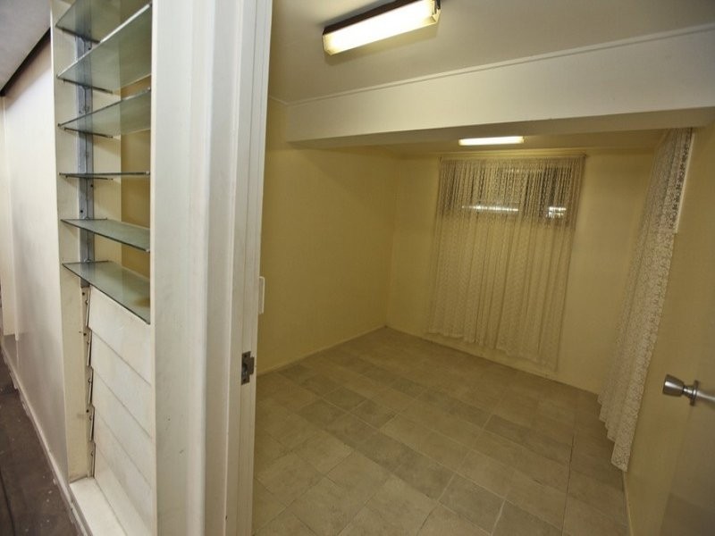 21 Bell Street, Barney Point QLD 4680