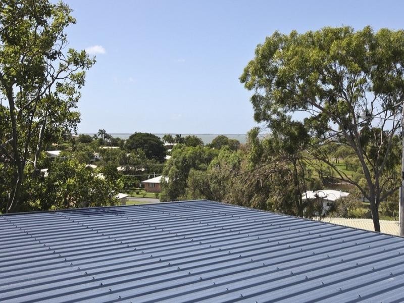 21 Bell Street, Barney Point QLD 4680