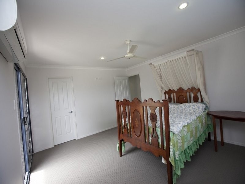 31 Herbertson Street, West Gladstone QLD 4680