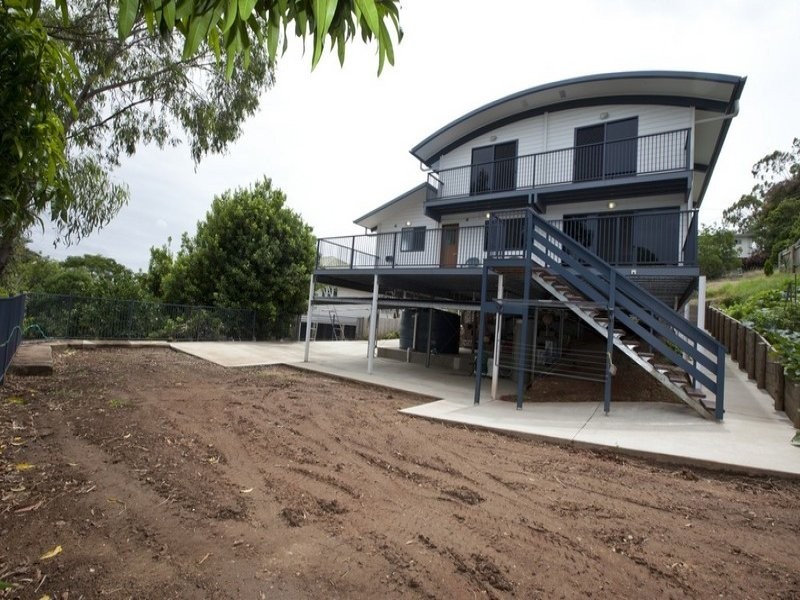 31 Herbertson Street, West Gladstone QLD 4680