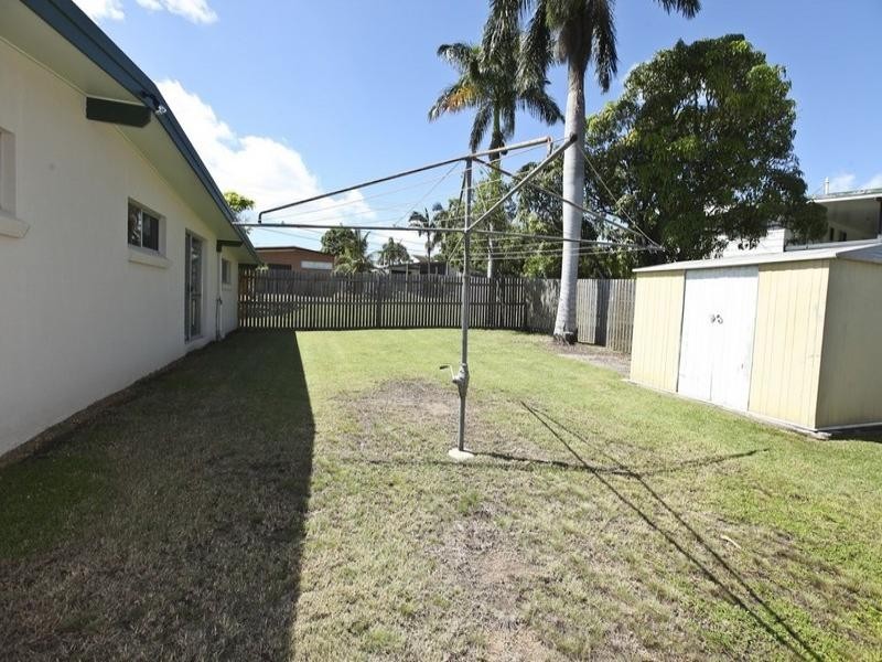 15 Streeter Street, Clinton QLD 4680