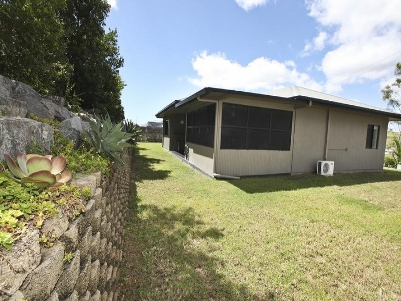 6 Observatory Place, New Auckland QLD 4680