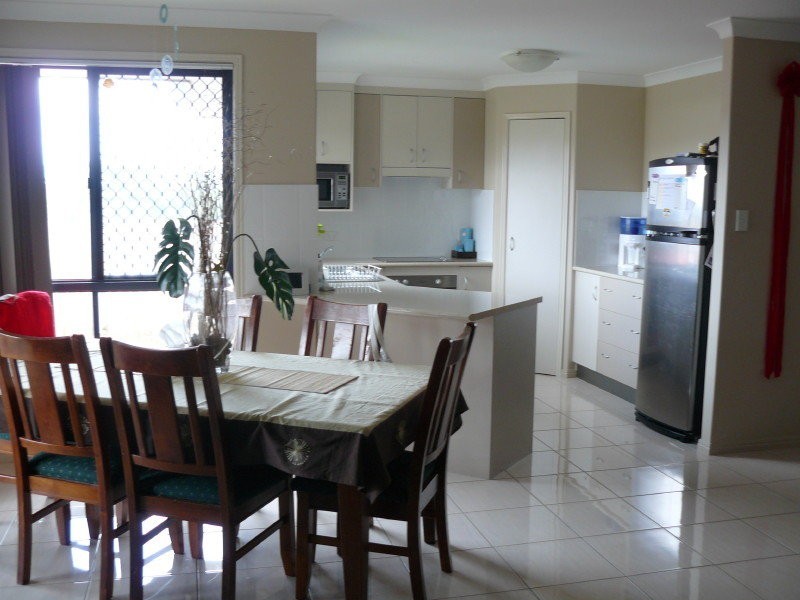 17 Julius Crescent, Clinton QLD 4680