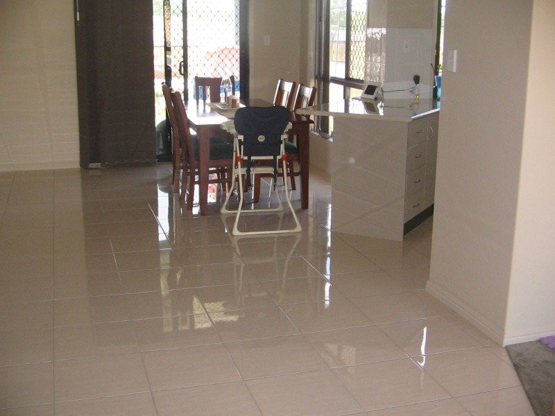 17 Julius Crescent, Clinton QLD 4680