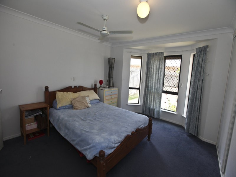 5 Karamea Close, Clinton QLD 4680