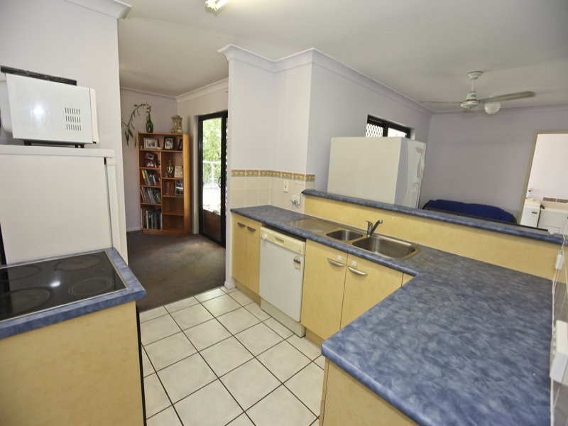 5 Karamea Close, Clinton QLD 4680