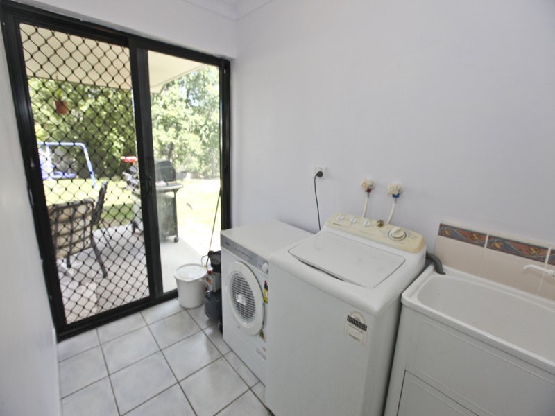 5 Karamea Close, Clinton QLD 4680
