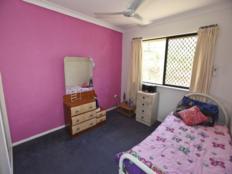 5 Karamea Close, Clinton QLD 4680