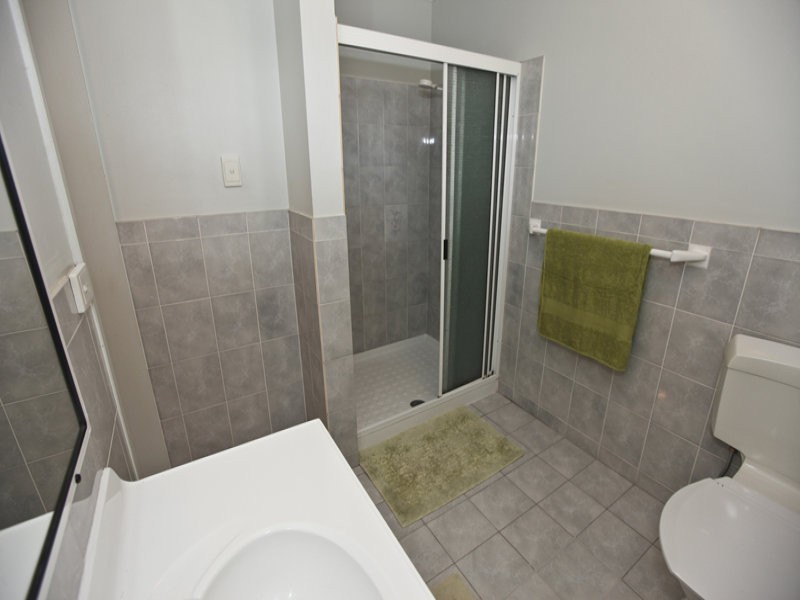 12 McIver Road, Clinton QLD 4680