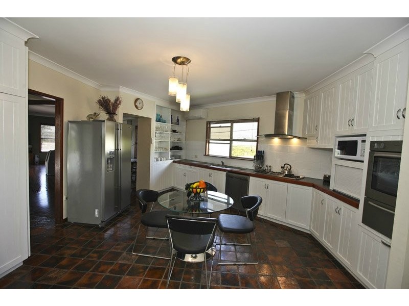 21 Bell Street, Barney Point QLD 4680