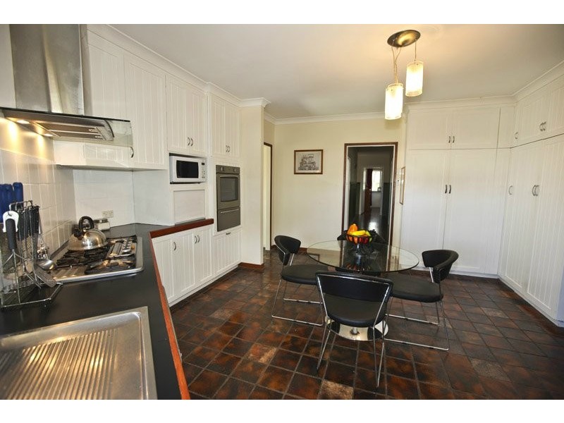 21 Bell Street, Barney Point QLD 4680
