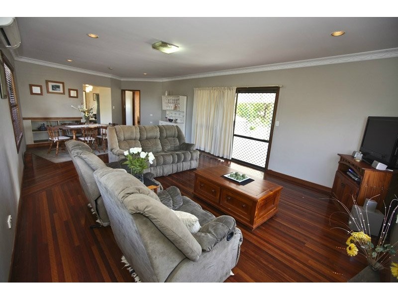 21 Bell Street, Barney Point QLD 4680