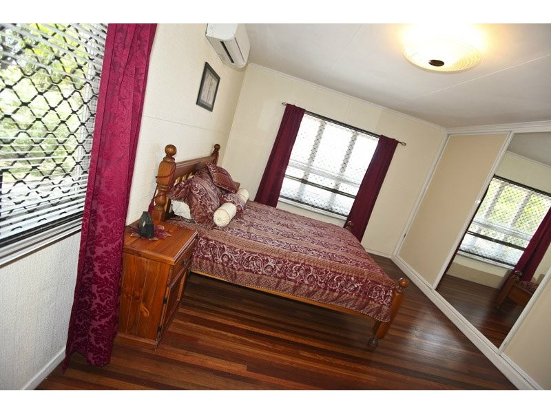 21 Bell Street, Barney Point QLD 4680