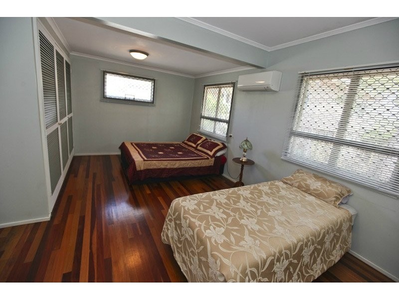 21 Bell Street, Barney Point QLD 4680