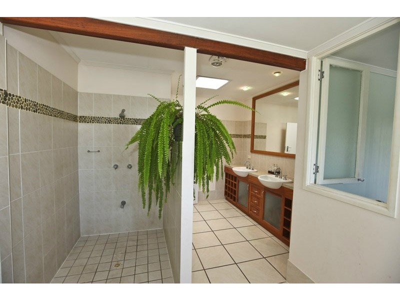 21 Bell Street, Barney Point QLD 4680