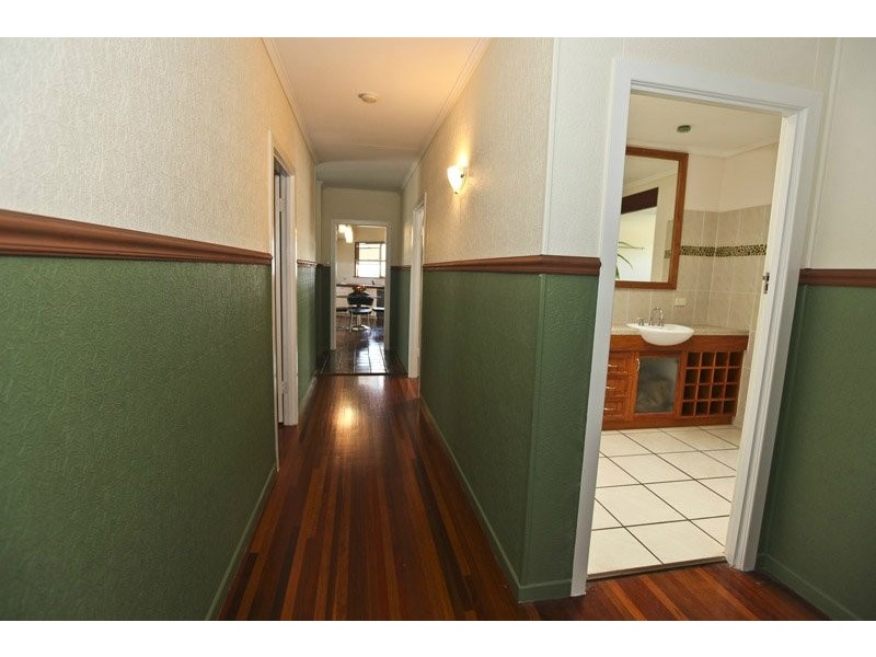 21 Bell Street, Barney Point QLD 4680