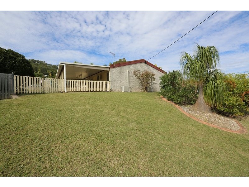 4 WITNEY STREET, Telina QLD 4680