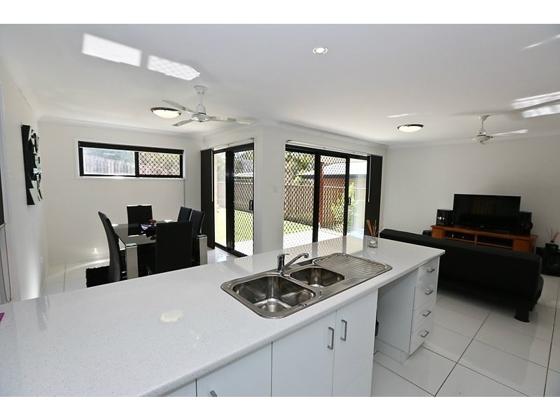 26 CHRISTINA RD, Clinton QLD 4680