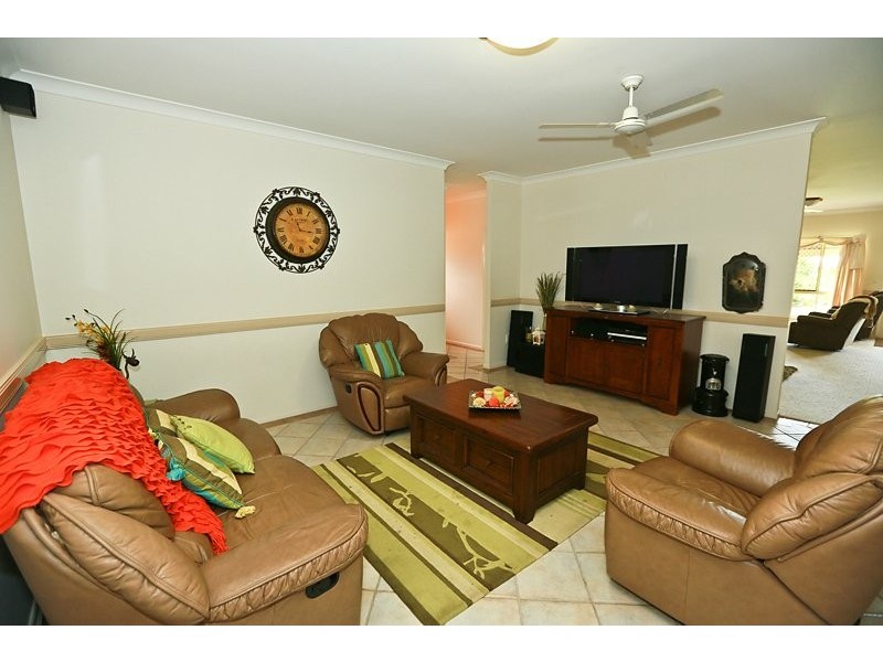 130 J Hickey Avenue, Clinton QLD 4680